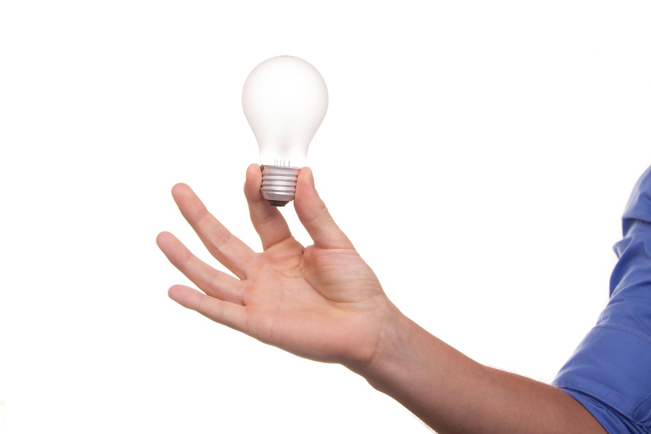 Zuinige verlichting voor maximale energiebesparing. Zuinige verlichting voor maximale energiebesparing.